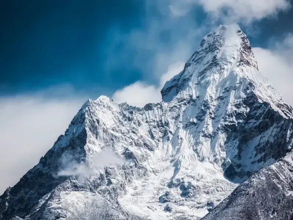 Intervju: Dr.Tomaž Rotar, zobozdravnik iz Lesc, ki je letos pozimi skušal osvojiti vrh K2, Metropolitan, april, 2021